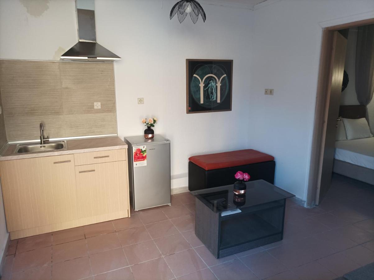Halkidiki Rooms Néa Fókaia Exterior foto